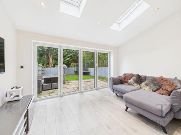 Henson Close, Radcliffe-On-Trent, NG12 photo 4