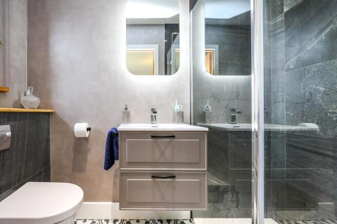 En-Suite Shower Room