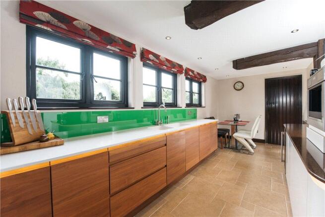 Kitchen/Breakfast Rm