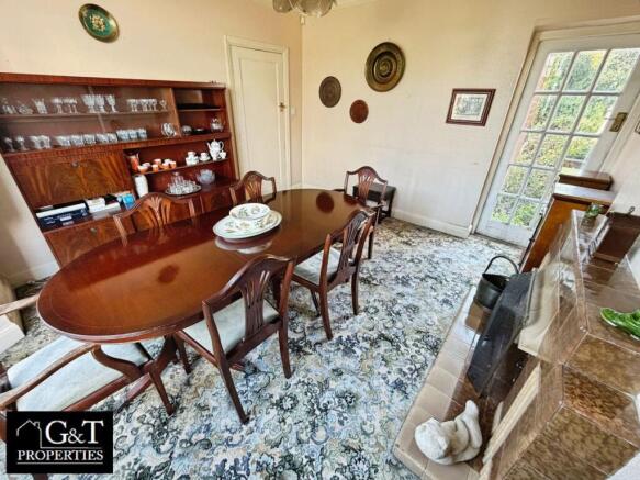 FIRST RECEPTION ROOM