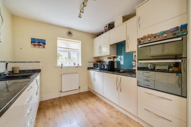 1331841-15-68a32c...