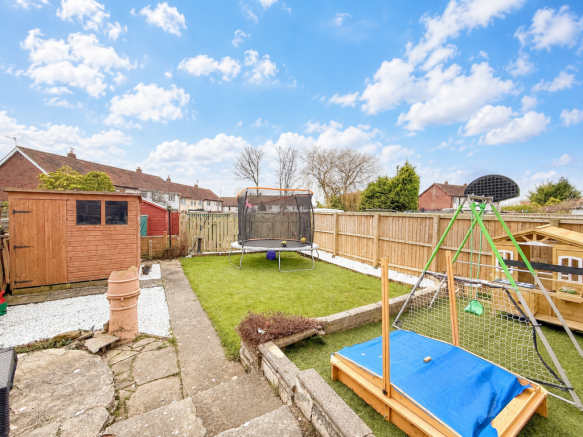 3 bed Terraced for sale Image 10