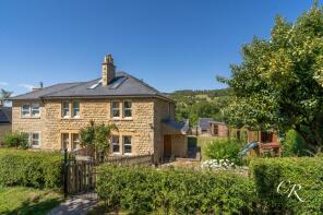 Innisfree, Besford Road, Cleeve Hill, Cheltenham GL52 3PT