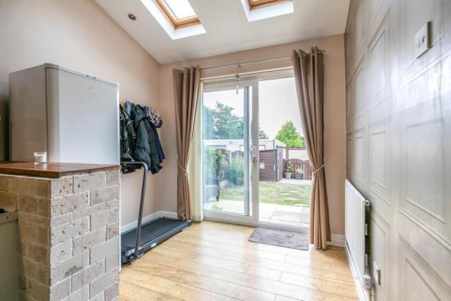 3 bed Terraced for sale Image 8