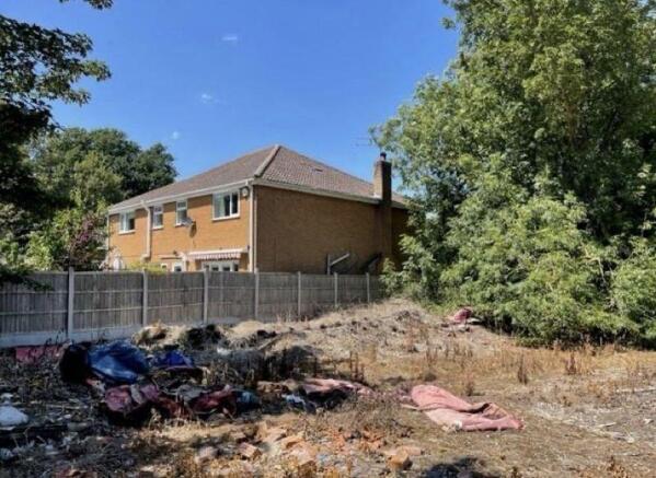 Area for detached house