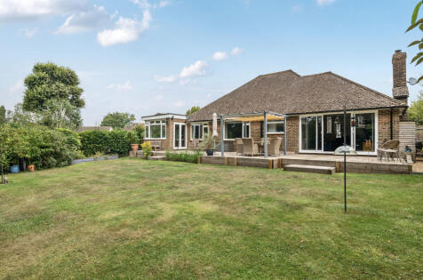 Foxfields, West Chiltington, RH20