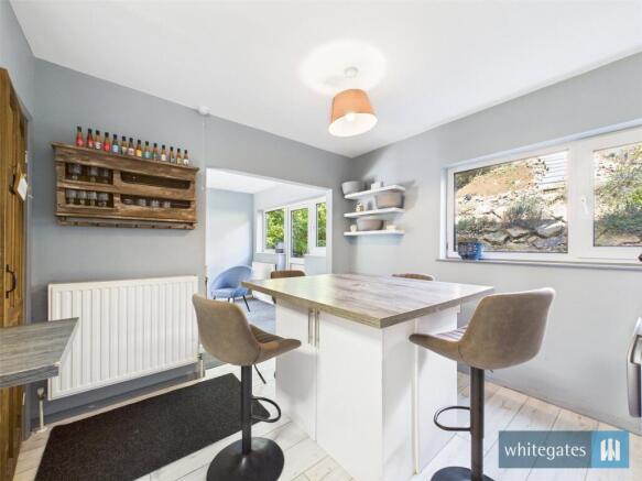 4 bed Semi-Detached for sale Image 8