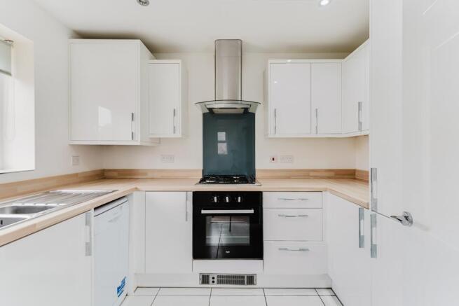 14 Woburn Close, Priors Hall (21 of 23).jpg