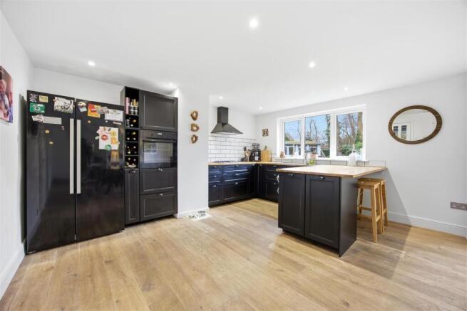 103_LARKFIELD_RD_LENZIE_013.JPG