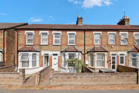 Mill Avenue, Uxbridge