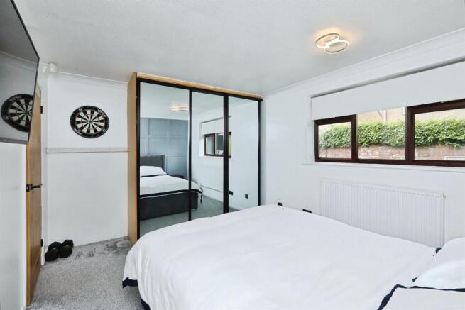 3 bed Detached Bungalow for sale Image 12