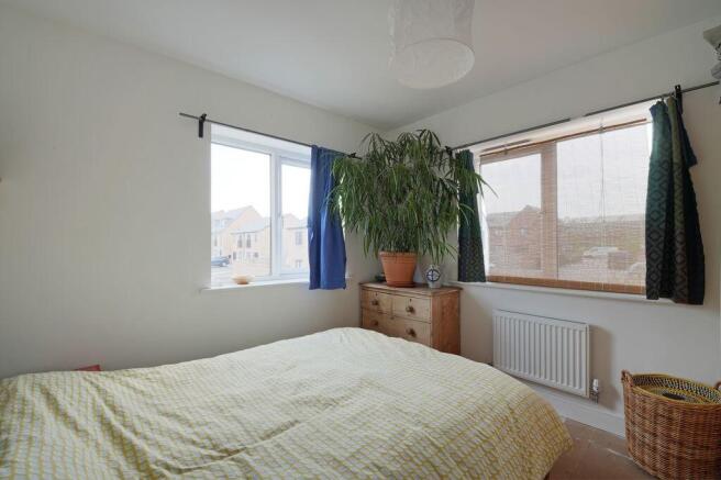 3 bed Semi-Detached for sale Image 12
