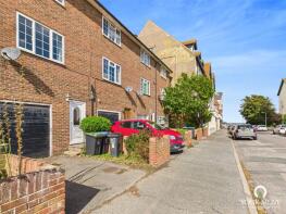 19, Beach Road, Westgate-on-sea CT8 8AD