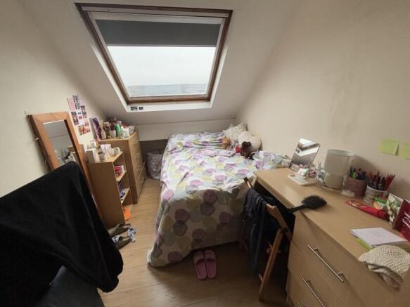 6 bed Terraced to rent Image 9