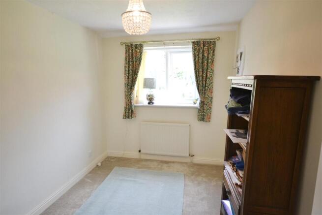 2 bed Semi-Detached Bungalow for sale Image 7