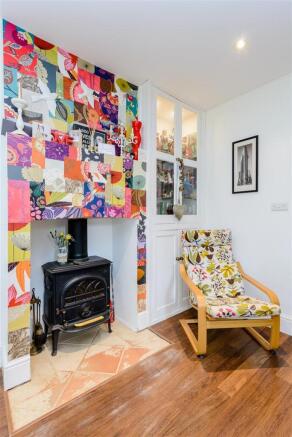 8271734-interior10.j