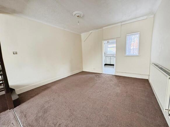 2 bed Terraced for sale Image 6