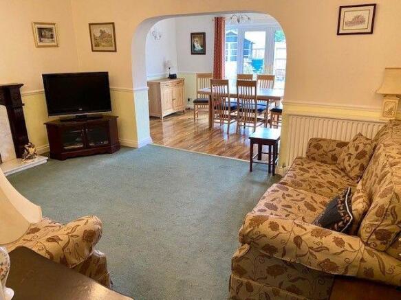SITTING ROOM