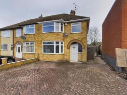57, Chislehurst Avenue, Leicester LE3 2UH
