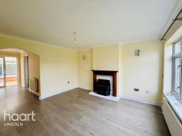 2, Hebden Walk, Grantham NG31 9TU