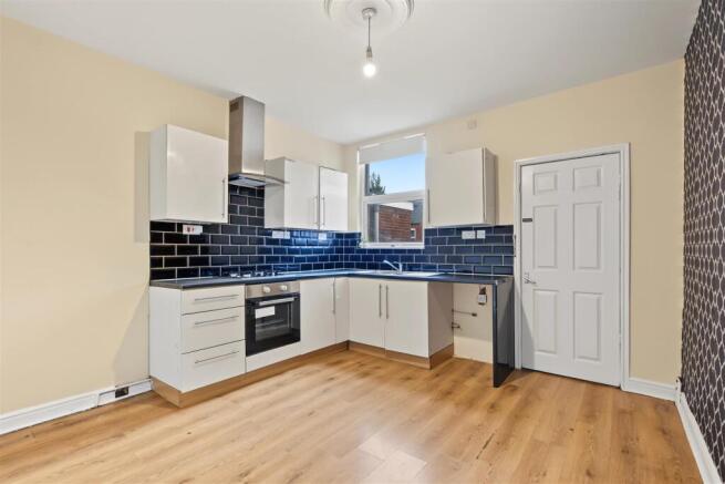 Kitchen_1.jpeg