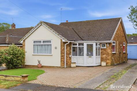 Arnolds Avenue, Hutton, CM13
