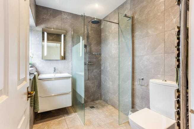 En Suite Shower Room