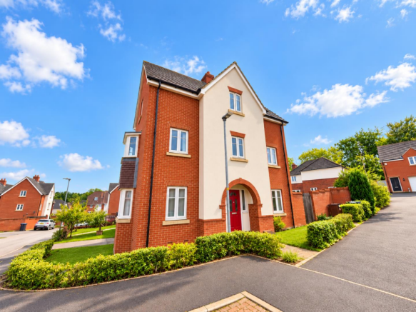 4-bed detached on Cliff Court, Little Billing, Northampton NN3, £360,000