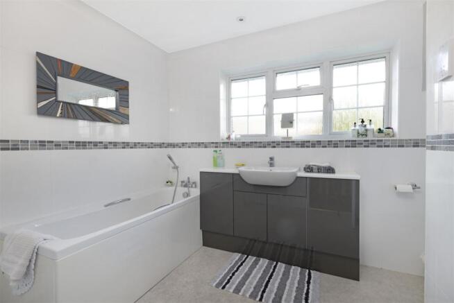 Southdown House BN7 1EL-8.jpg