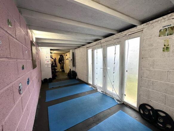 Garage/Gym