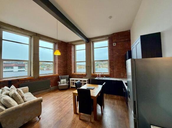 1 bed Apartment to rent Image 4
