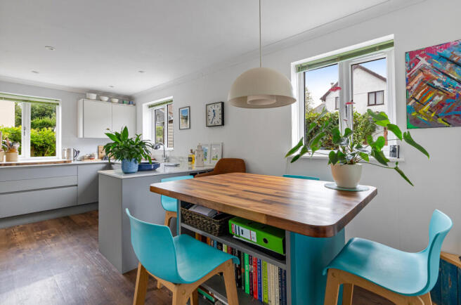 A11 - 2 Barnfield, East Allington - 260727