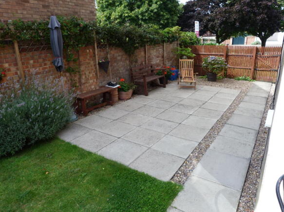 Photo 10