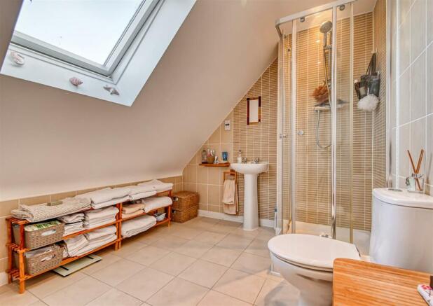 75 Rastrick Close-14.jpg