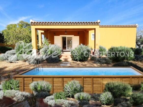 Loulé Single Storey 4 Bed Villa For Sale with pool