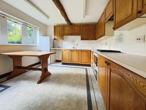 3 bed Terraced for sale Image 4