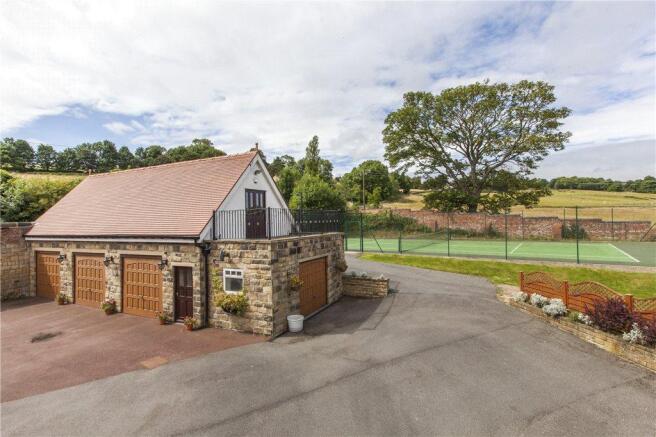 Garage/Tennis Court