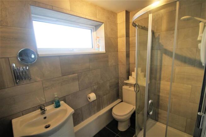 Shower Room (Annex).jpg