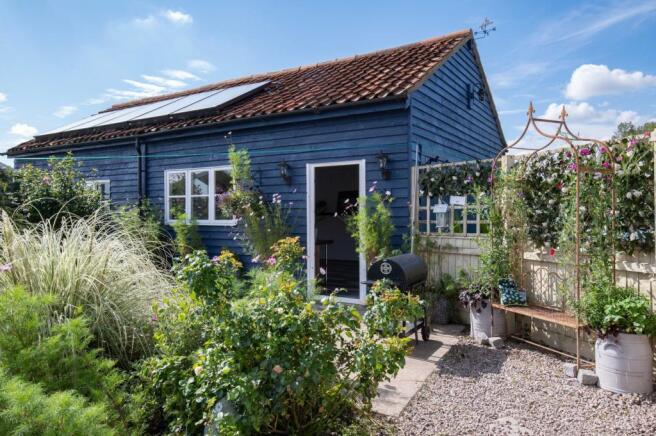 Garage/Annexe