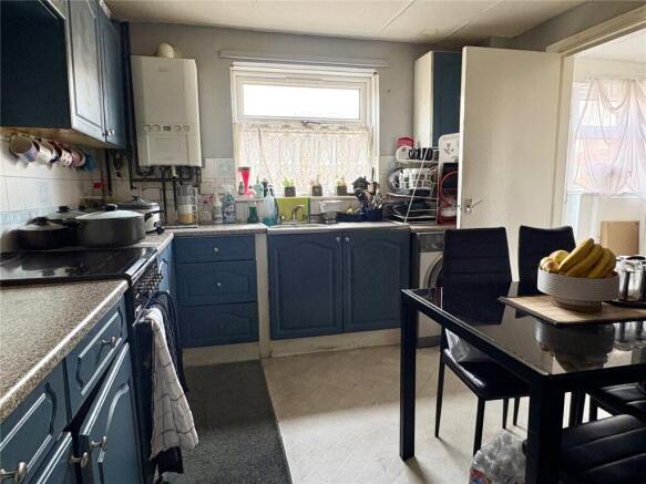 3 bed Maisonette for sale Image 5