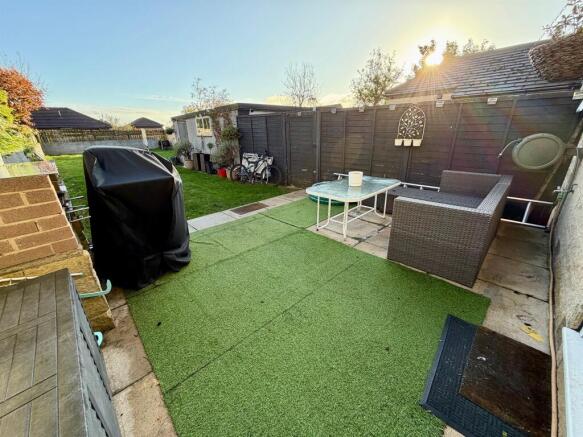 3 bed Semi-Detached for sale Image 9