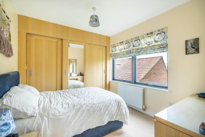 2 bed Semi-Detached for sale Image 10