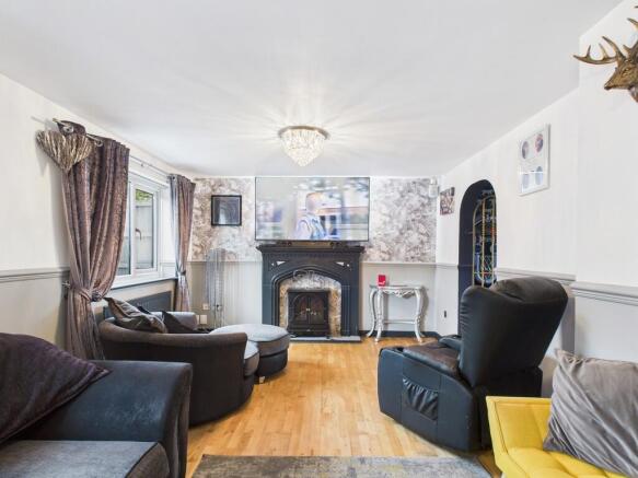 Tansey Close, Bucknall, Stoke-on-Trent photo 4