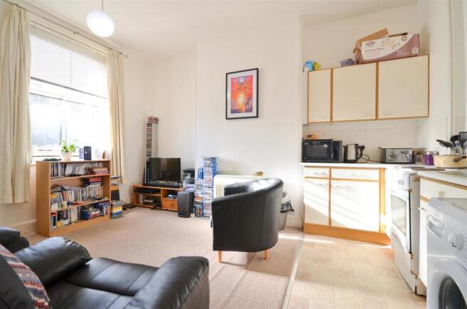 Kitchen/Lounge