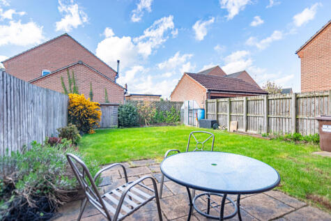 Wells Drive, Hambleton, North Yorkshire YO8