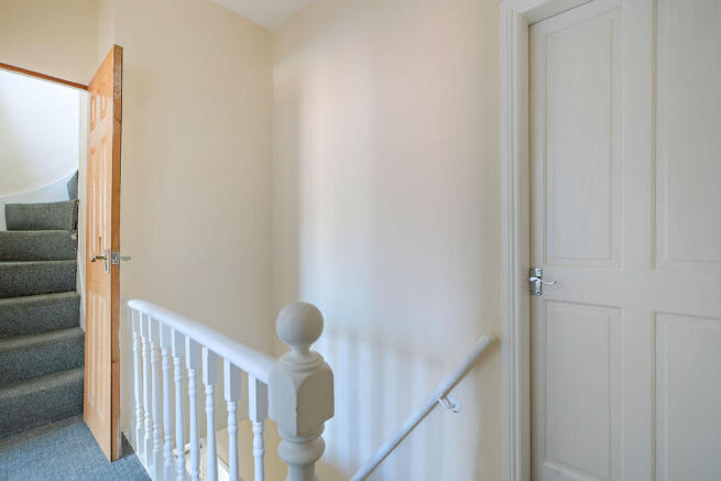 3 bed Terraced to rent Image 11