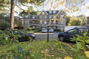 5, 84a Roosevelt Court, Augustus Road, London SW19 6EL