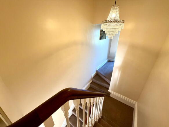 4 bed Villa for sale Image 10