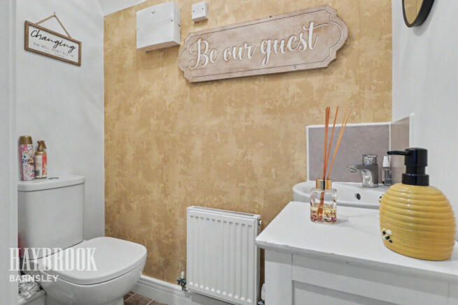 2 bed Semi-Detached for sale Image 9