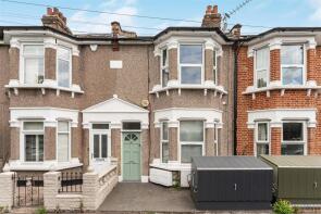 6b, Devonshire Road, London E17 8QJ